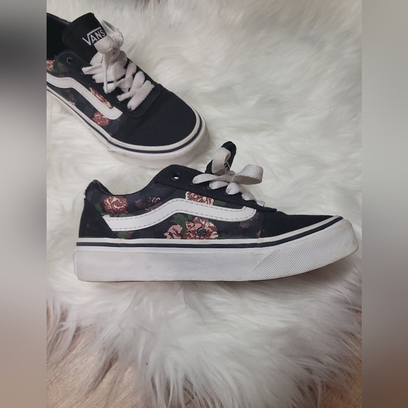 Girls size 12 Vans - Picture 3 of 3
